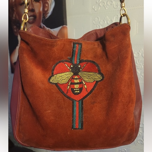 AUTHENTIC VINTAGE GUCCI DIANA BAMBOO LEATHER SUEDE BEE SHOULDER/CROSSBODY - Picture 1 of 12